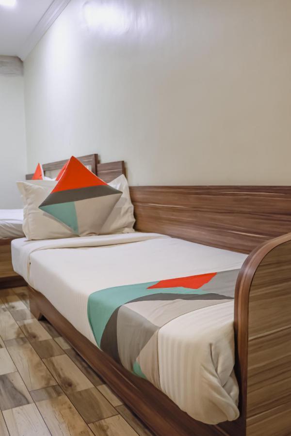 Hotel Mukesh Residency Пуна Экстерьер фото