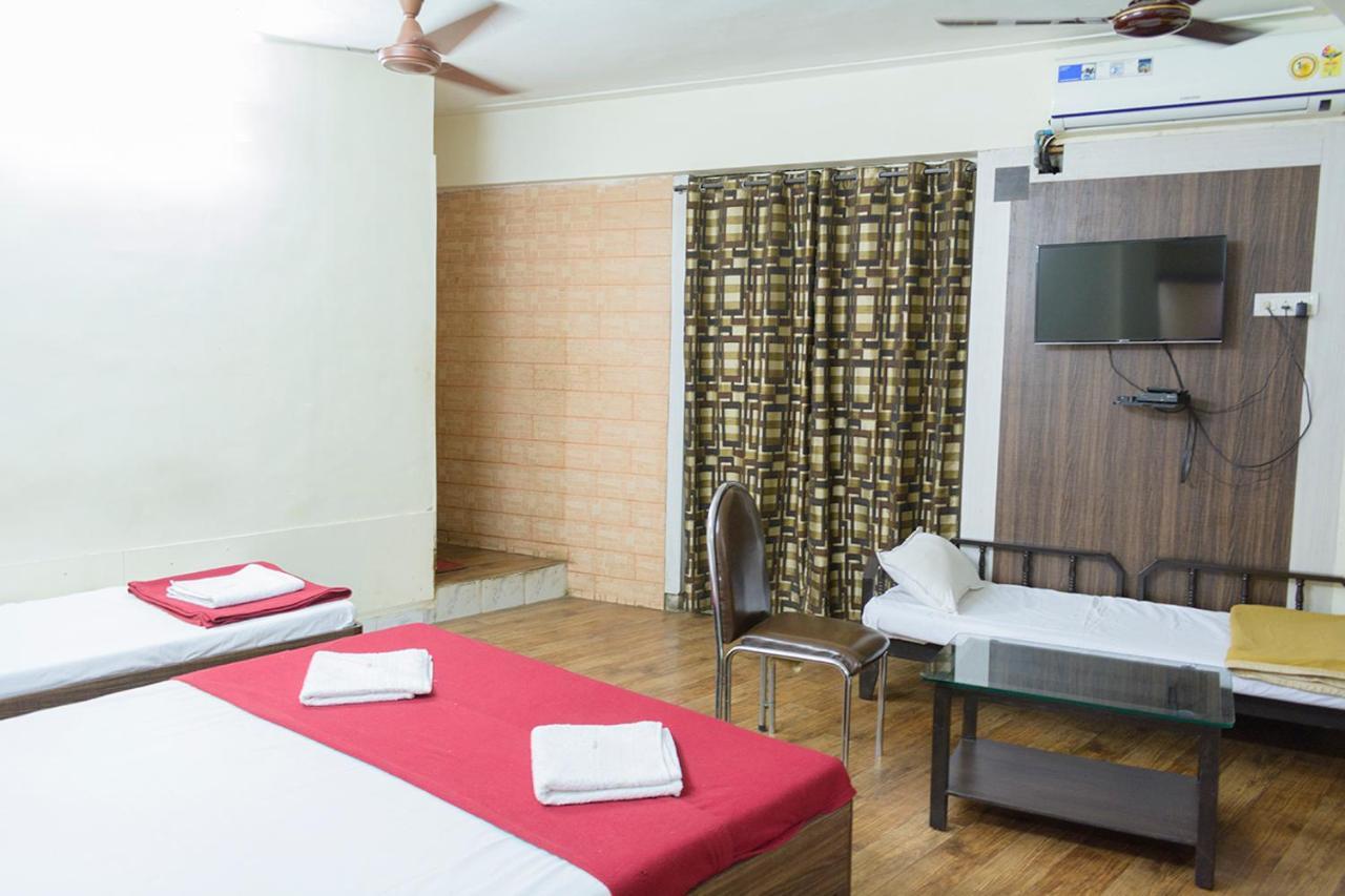 Hotel Mukesh Residency Пуна Экстерьер фото