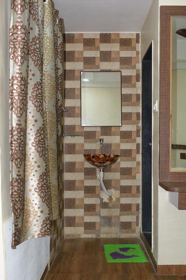 Hotel Mukesh Residency Пуна Экстерьер фото