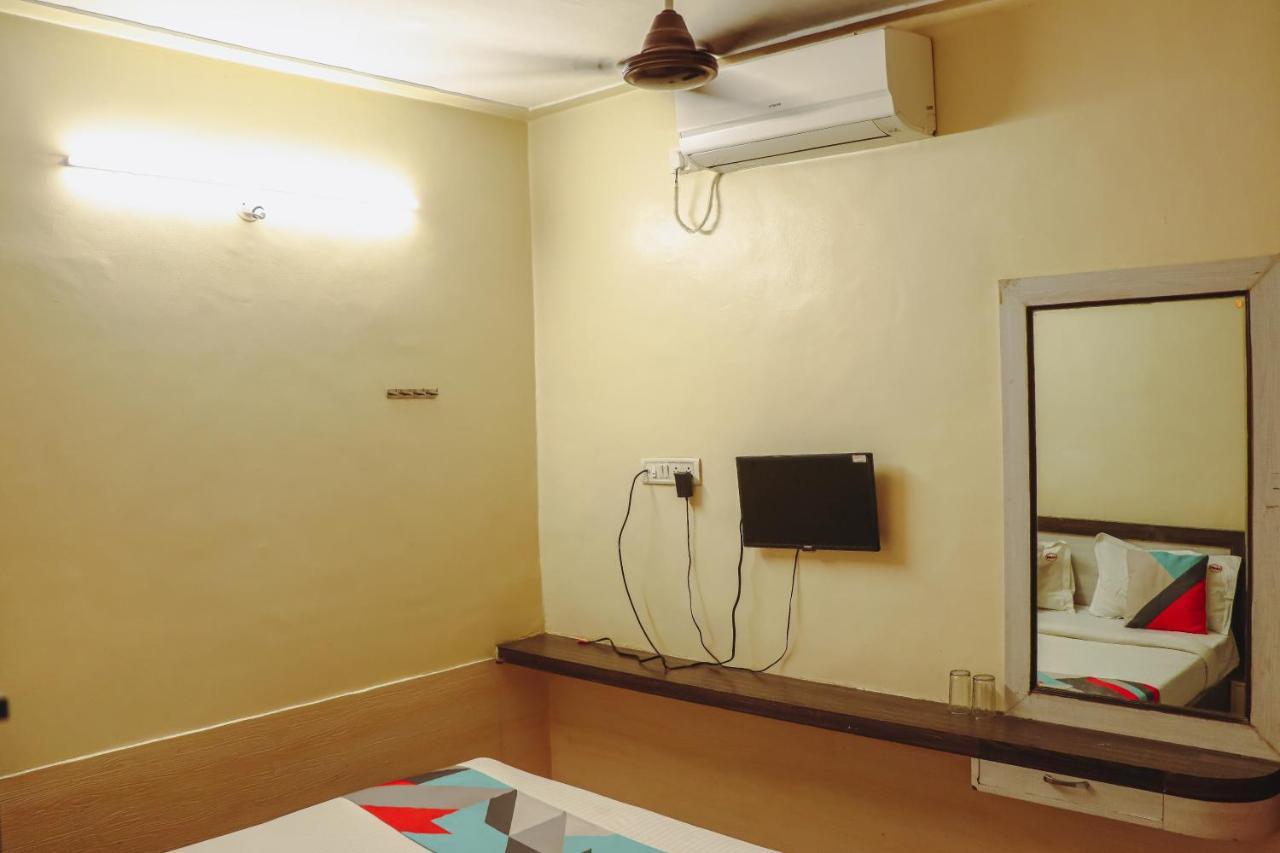 Hotel Mukesh Residency Пуна Экстерьер фото