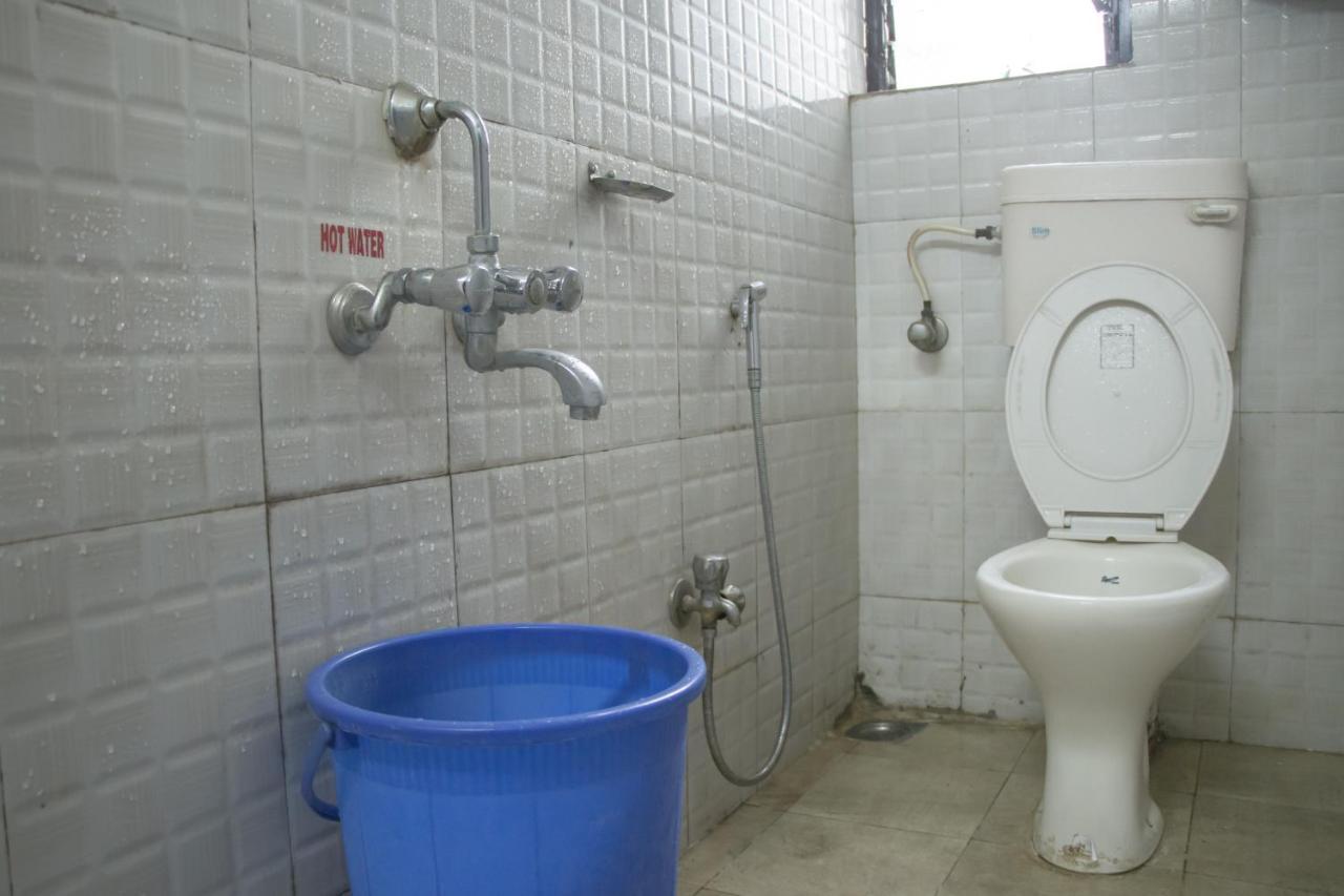 Hotel Mukesh Residency Пуна Экстерьер фото
