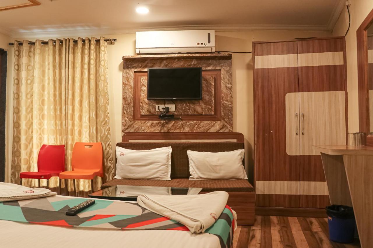 Hotel Mukesh Residency Пуна Экстерьер фото